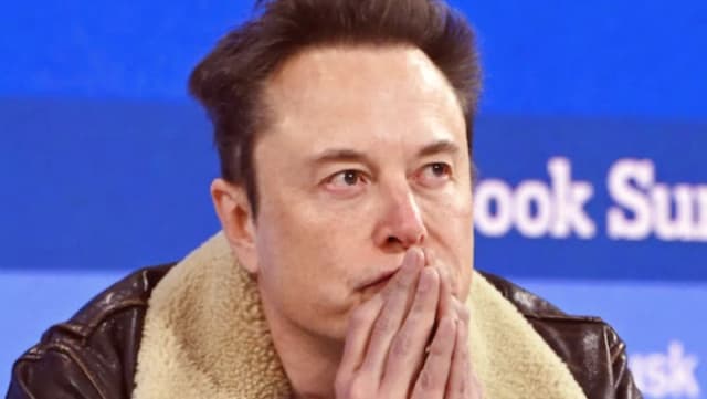 Tesla's Turmoil Offers Elon Musk Excuse to Exit Government Post