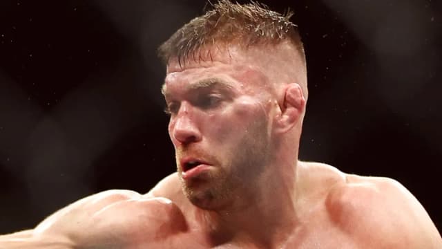 Coach Says Du Plessis Versus Chimaev Done Deal but Not for UFC 317