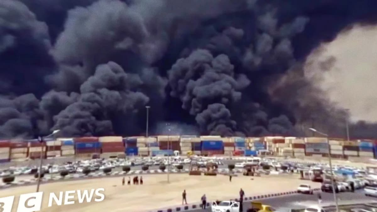 Four Killed, Hundreds Hurt in Massive Explosion in Iran Port