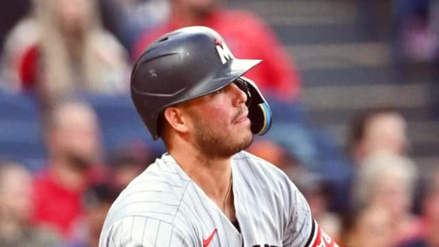 Twins Offense Erupts for 17 Hits in 11-1 Rout of Guardians