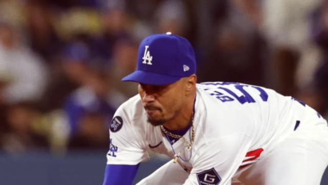 Dodgers Manager Dave Roberts Discusses Mookie Betts Play at Shortstop