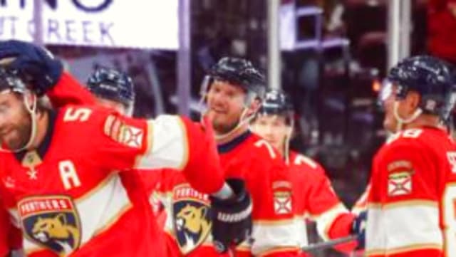 Florida Panthers Rally Late for 3-1 Series Lead in NHL Playoffs