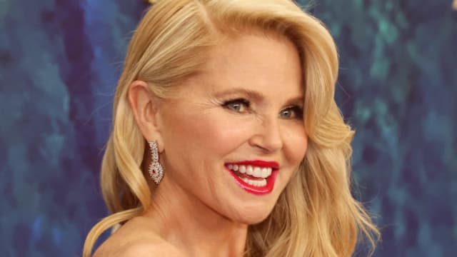 Christie Brinkley Memoir Recalls Peter Cook Affair Revelation