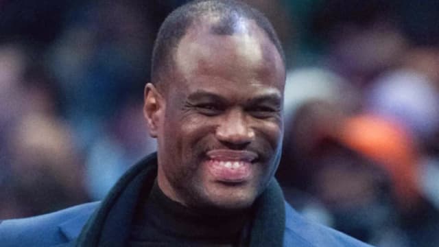 Debate Continues on Hakeem Olajuwon Standing Among NBA Centers