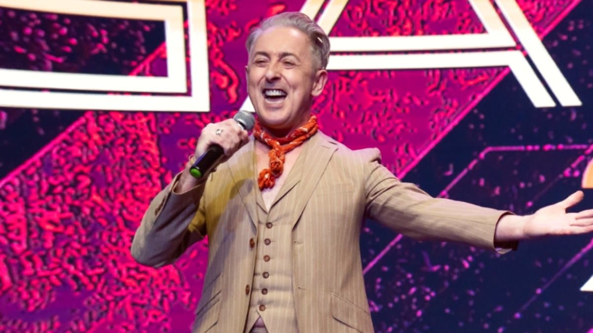 Alan Cumming Appears at WNET Gala Amid Funding Debate