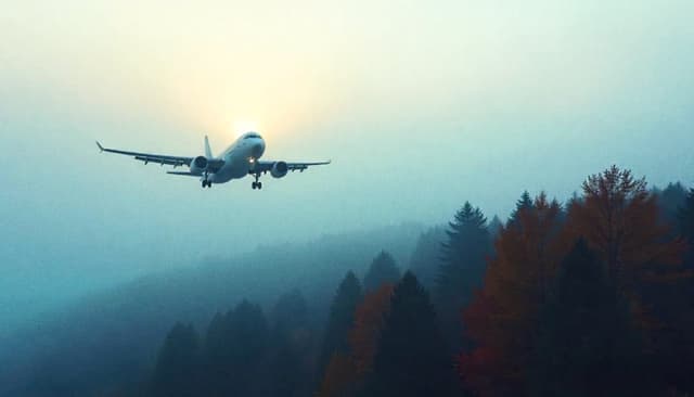Air Canada, WestJet Cut Transborder Routes Citing Low Demand