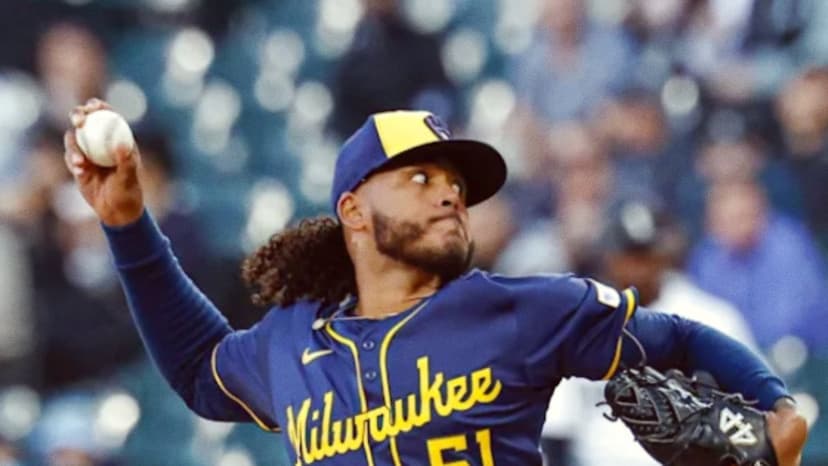 Chicago Cubs Play Milwaukee Brewers in Effort to Achieve Sweep