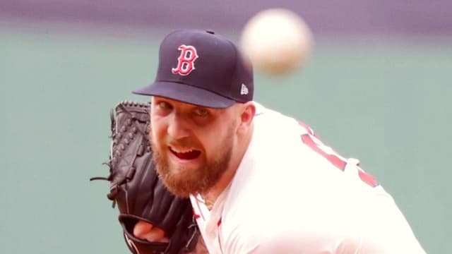 Garrett Crochet Hit in Face by Line Drive, Stays in Red Sox Game