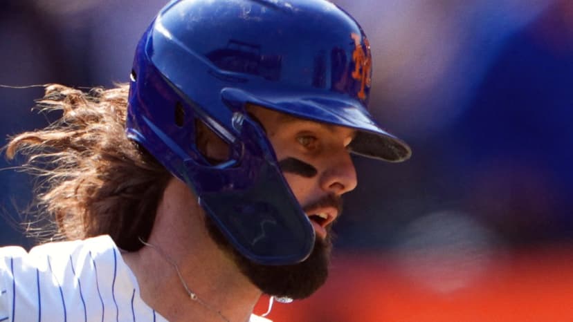 New York Mets Jesse Winker Exits Sunday Game With Right Side Discomfort