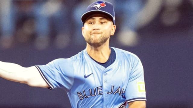 Guardians Beat Blue Jays 5-4; Arias Contributes Key Hits