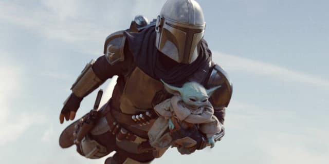 Pedro Pascal Praises Scale and Story for Mandalorian Movie