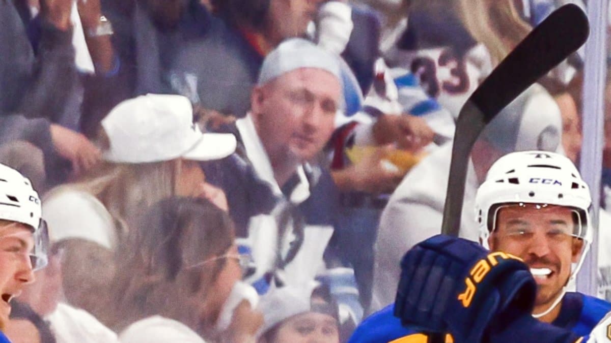 Radek Faksa Scores Late in Game 7 to Extend Blues Lead Over Jets