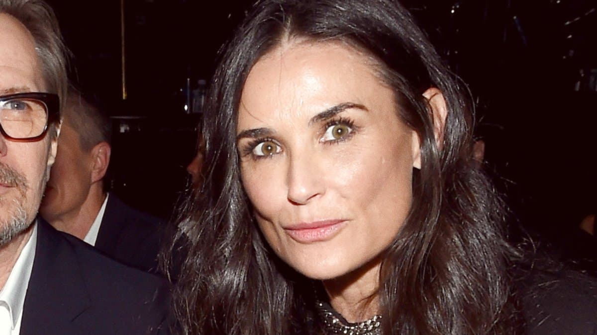Gary Oldman Apologizes to Demi Moore for ‘Unprofessional’ Set Conduct