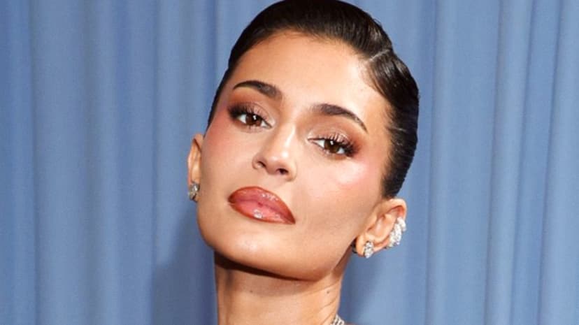 Kylie Jenner Attends MET Gala 2025 in Dramatic Black Ferragamo Gown