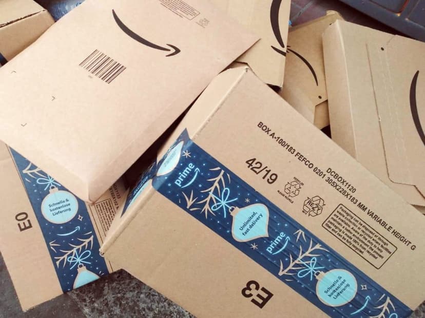 AWS Backlog and Retail Fuel Potential Amazon Stock Rebound