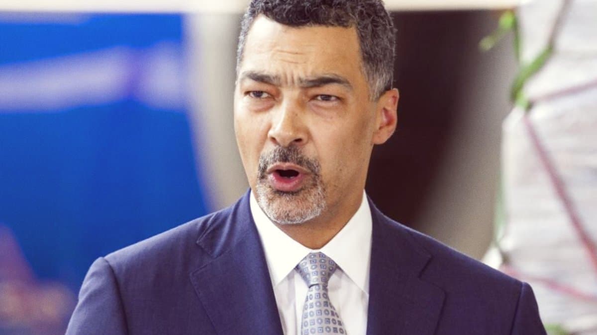 American Sues Chicago Over O’Hare Gate Shift Favors United