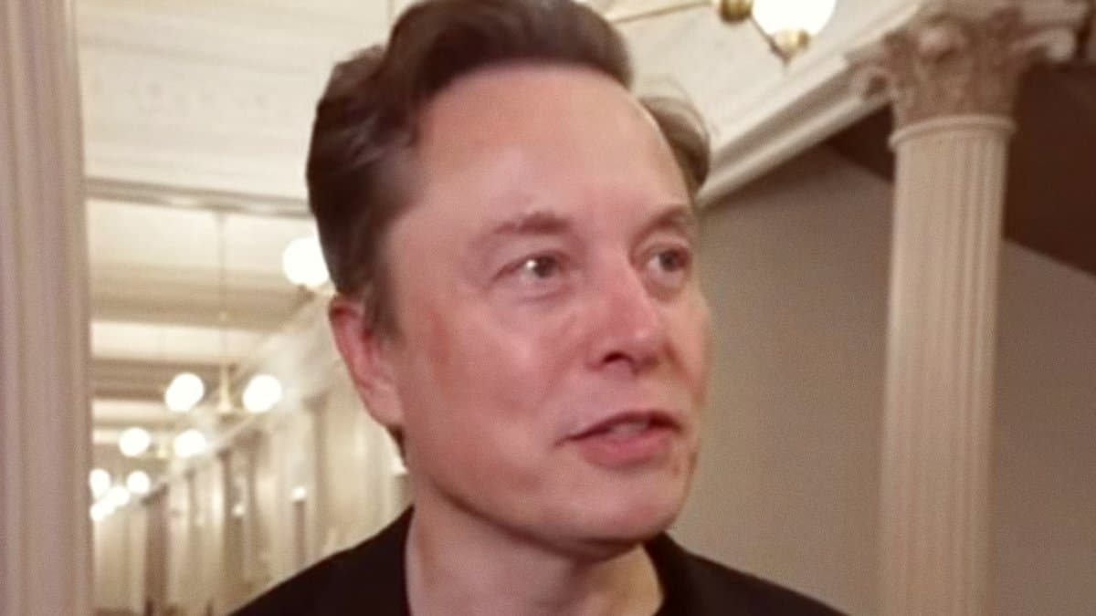 Elon Musk Pushes Mars Colonization As Life Insurance for Earth