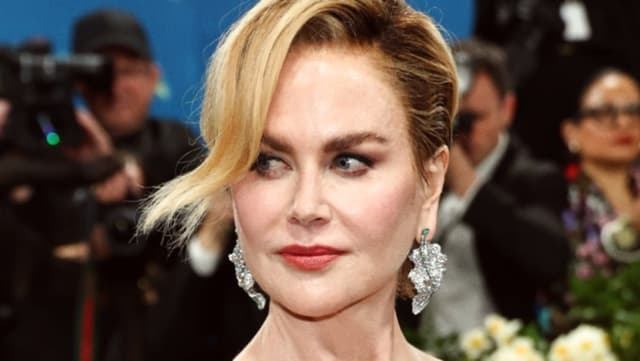 Nicole Kidman Appears With Short Dark Hair at Met Gala