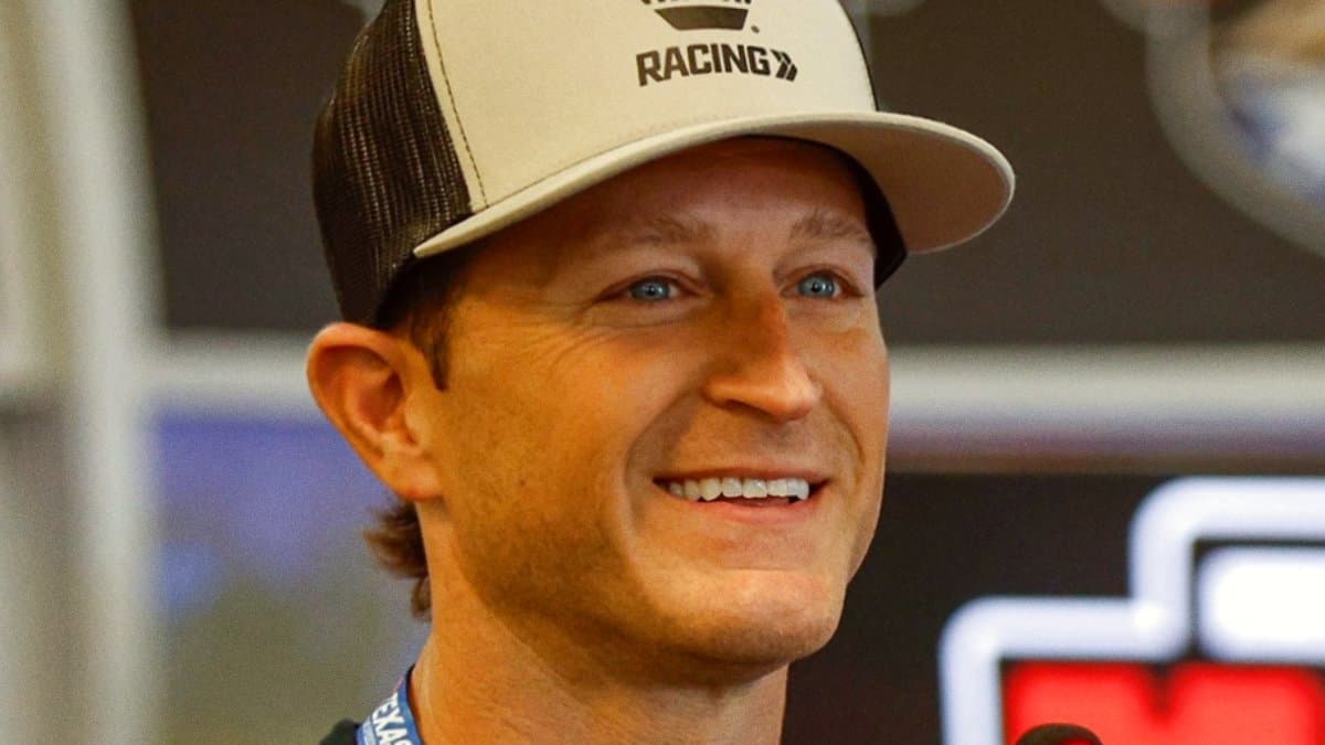 Kasey Kahne Says He Misses NASCAR, Open To More Future Starts