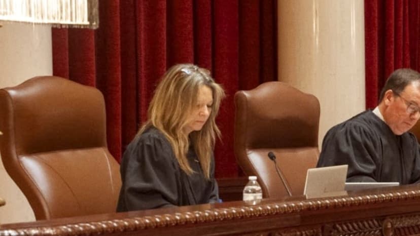 Minnesota High Court Rules Bare Female Breasts Not Lewd in Public