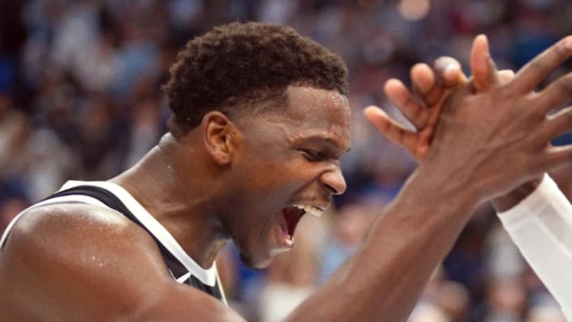 Timberwolves' Julius Randle Becomes Key Player, Teaches Young Star