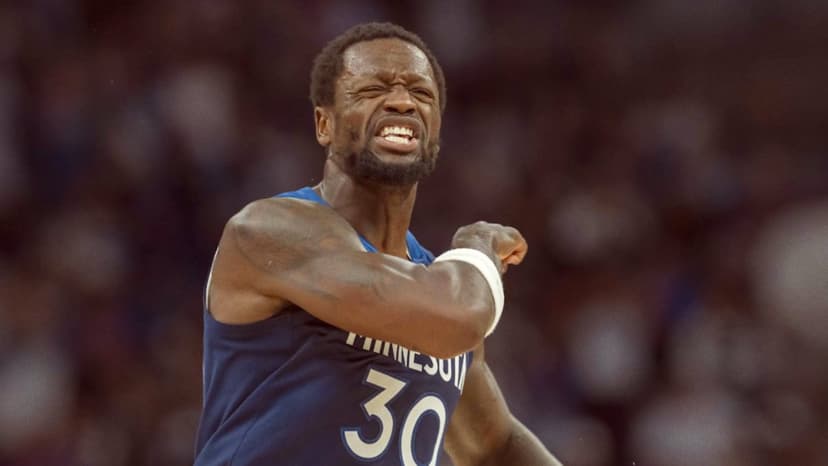Minnesota Timberwolves Score in Playoff Game Against Golden State Warriors