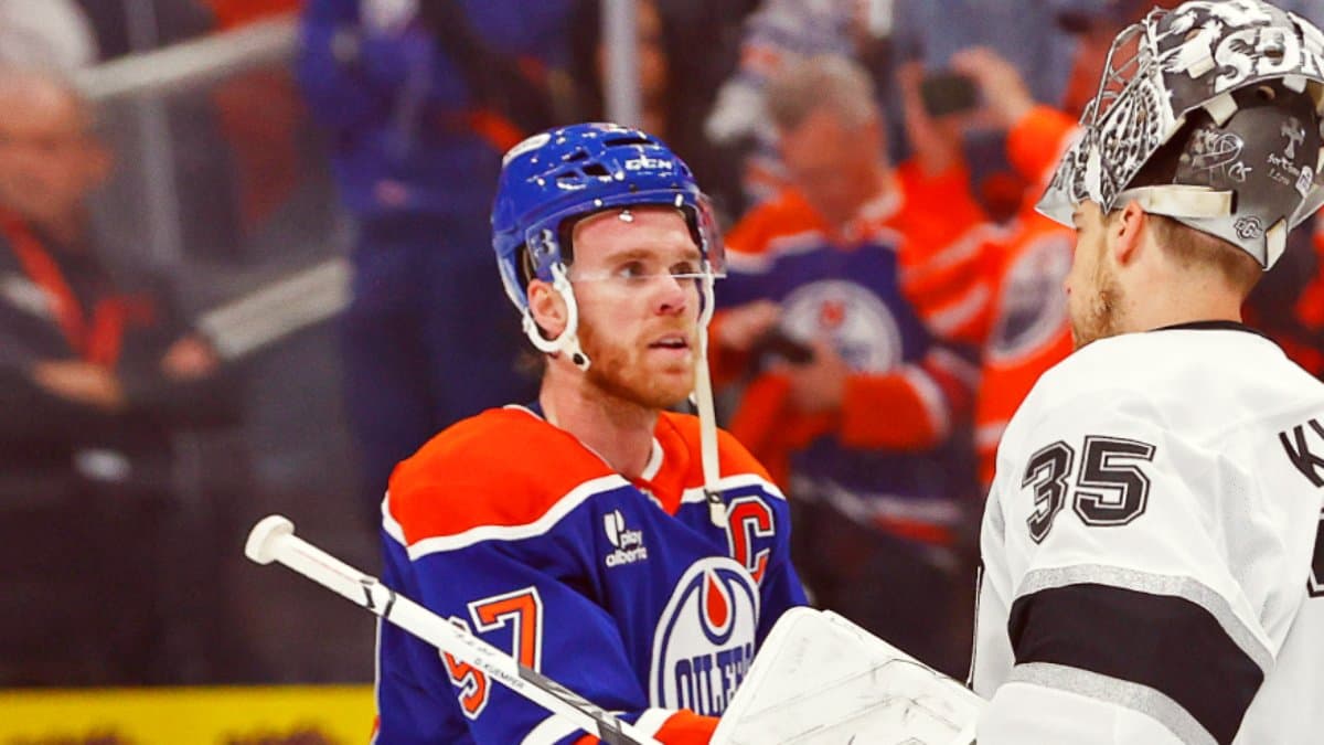 Connor McDavid, Oilers Win Playoff Series; Wife Shares Post