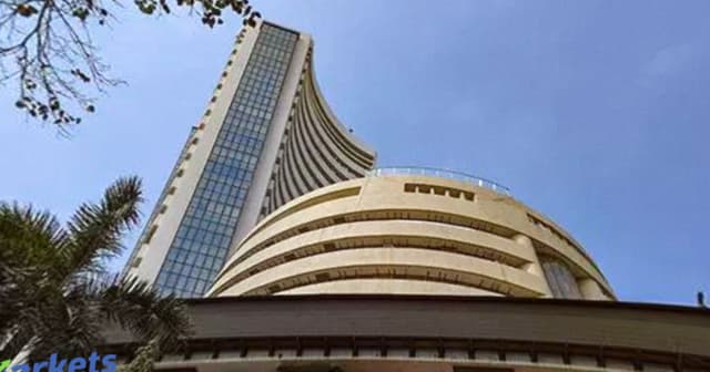 Nifty 50, BSE Sensex Decline as India-Pakistan Tensions Escalate