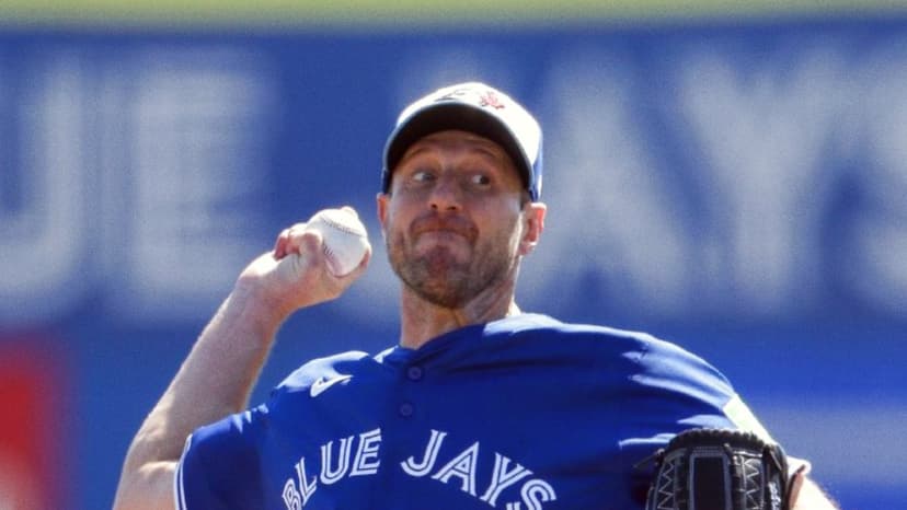 Scherzer Throws to Hitters in Step Toward Blue Jays Return
